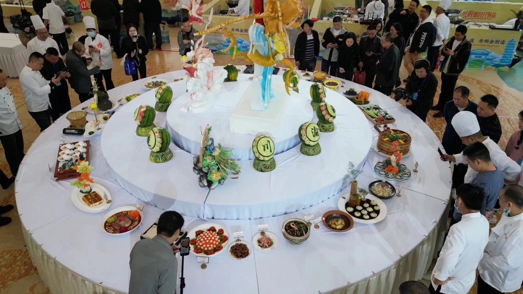 豐富的菜品集中展示。開州區(qū)委宣傳部供圖 華龍網(wǎng)發(fā)